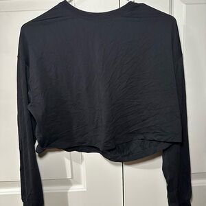Lululemon Women's Black Long Sleeve Cropped Top